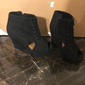 City Classified shoes